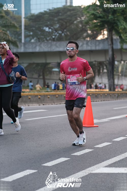 Race photo from Smartfren Run 2025 