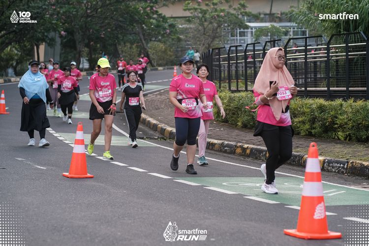 Race photo from Smartfren Run 2025 