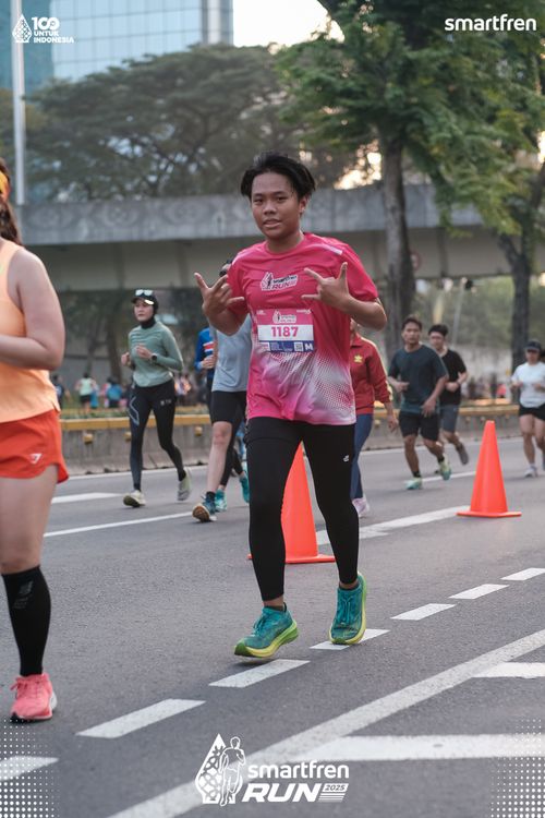 Race photo from Smartfren Run 2025 