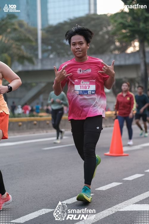 Race photo from Smartfren Run 2025 