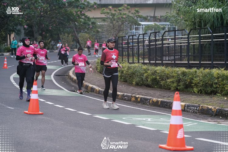 Race photo from Smartfren Run 2025 