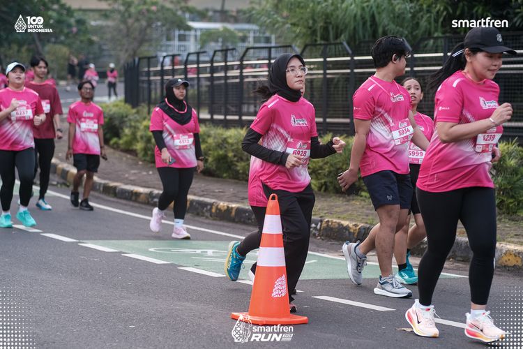 Race photo from Smartfren Run 2025 