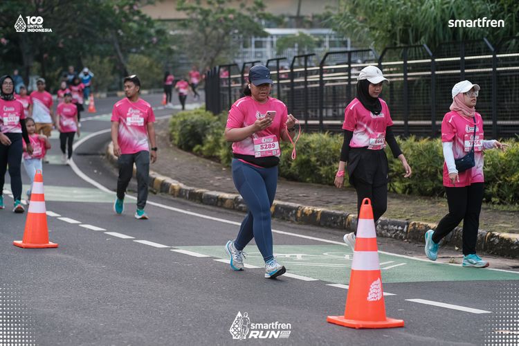 Race photo from Smartfren Run 2025 