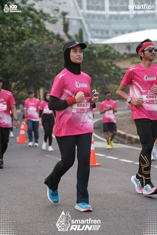 Race photo from Smartfren Run 2025 