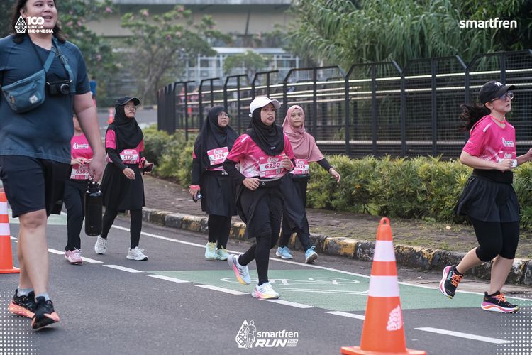 Race photo from Smartfren Run 2025 