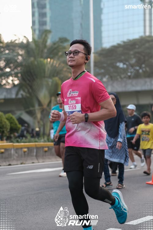 Race photo from Smartfren Run 2025 