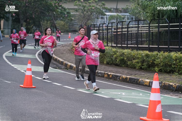 Race photo from Smartfren Run 2025 