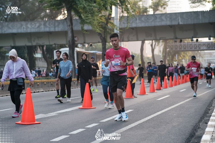 Race photo from Smartfren Run 2025 