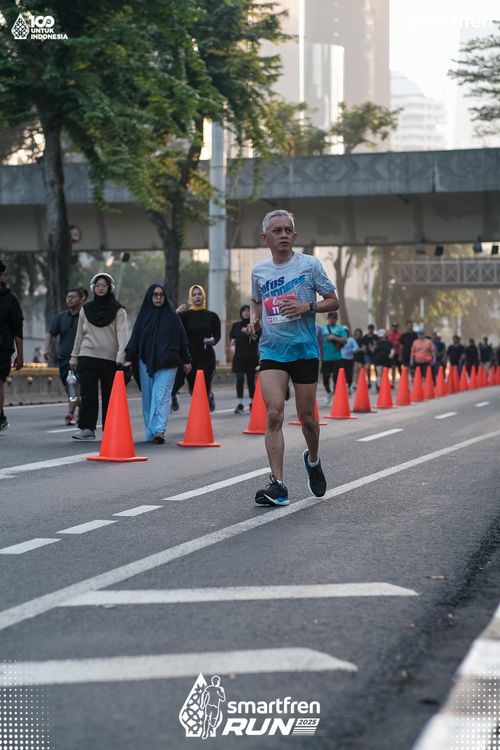 Race photo from Smartfren Run 2025 
