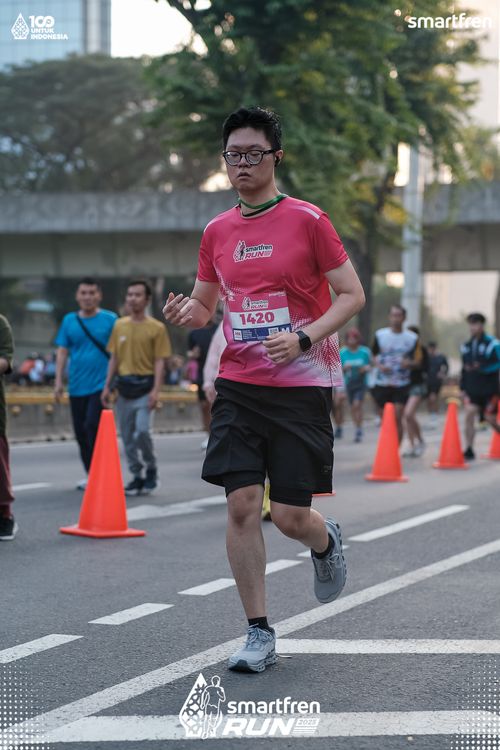 Race photo from Smartfren Run 2025 