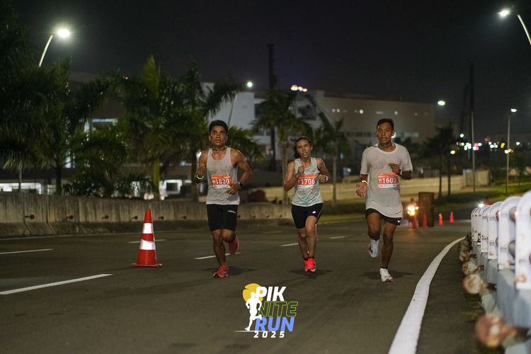 Race photo from PIK NITE RUN 2025