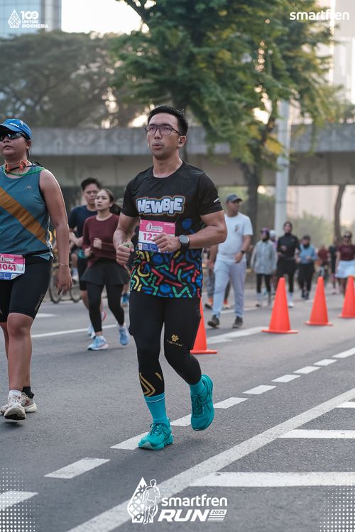 Race photo from Smartfren Run 2025 