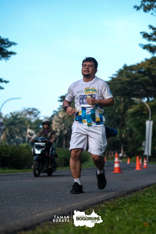 Race photo from Taman Budaya x BOGORUN 2025