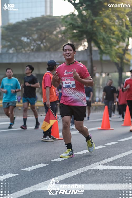 Race photo from Smartfren Run 2025 