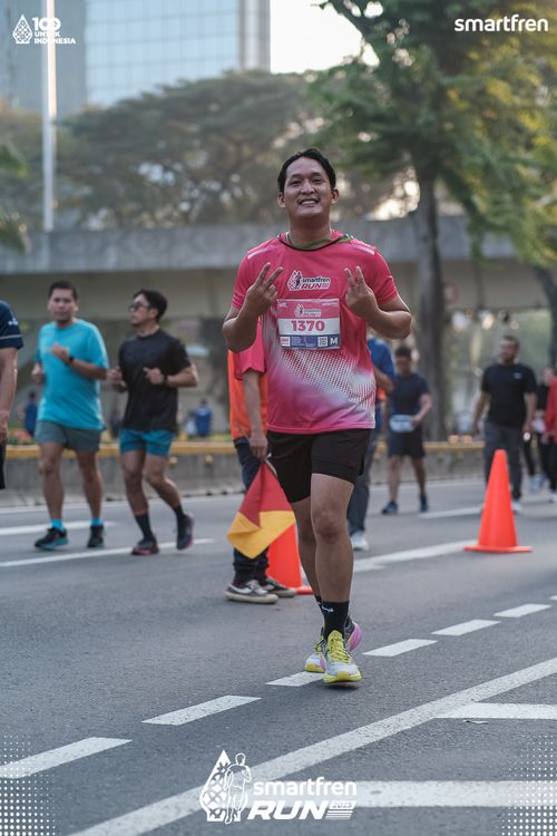 Race photo from Smartfren Run 2025 