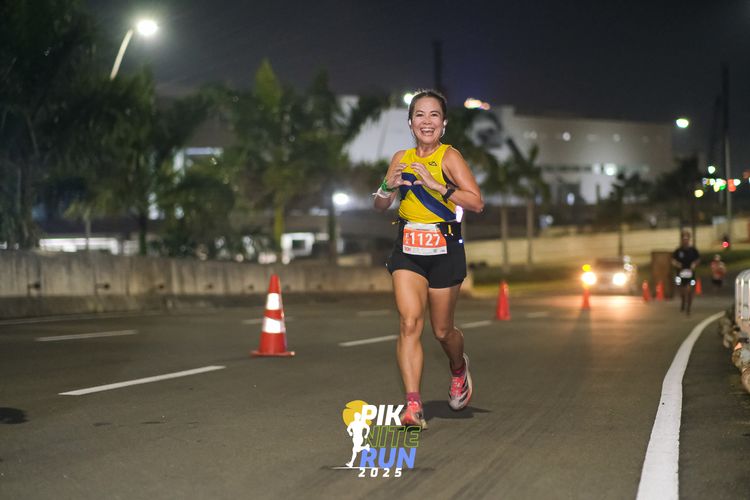 Race photo from PIK NITE RUN 2025