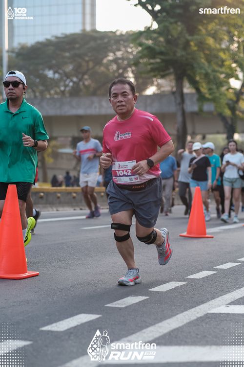 Race photo from Smartfren Run 2025 
