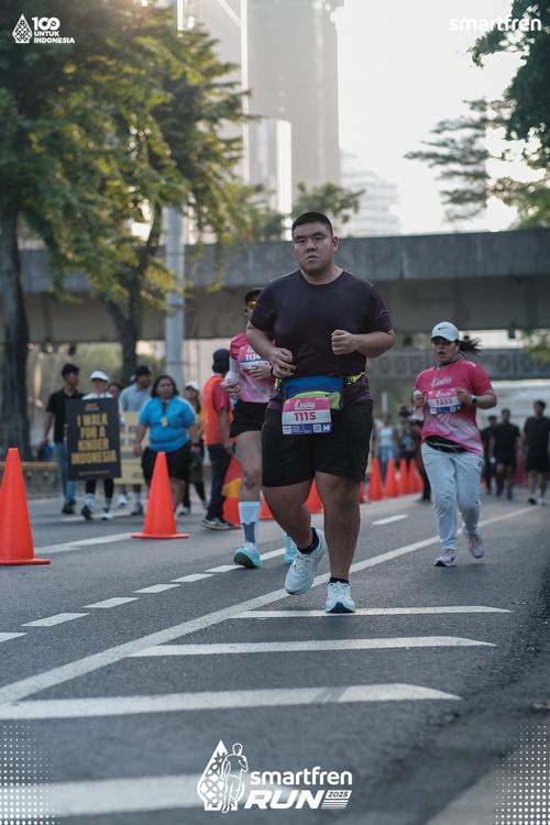 Race photo from Smartfren Run 2025 