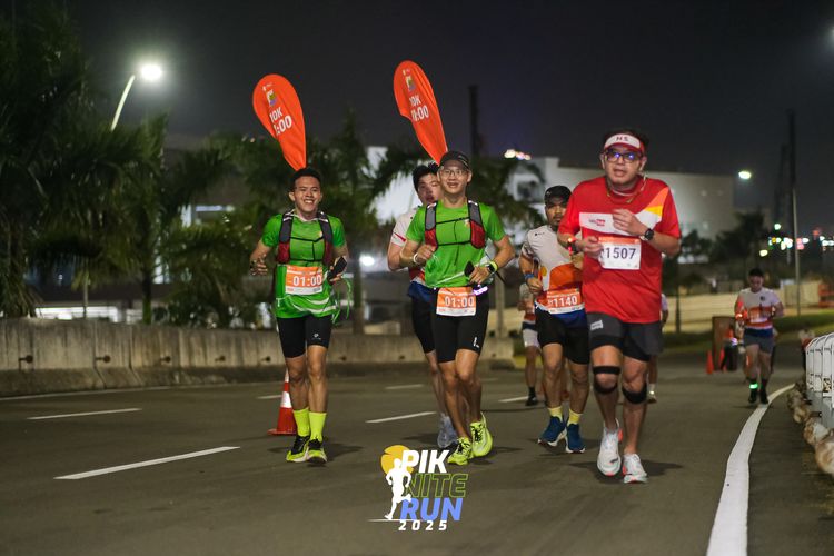 Race photo from PIK NITE RUN 2025