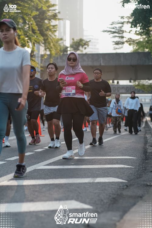 Race photo from Smartfren Run 2025 