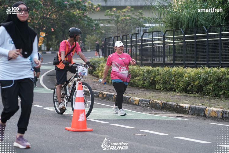 Race photo from Smartfren Run 2025 
