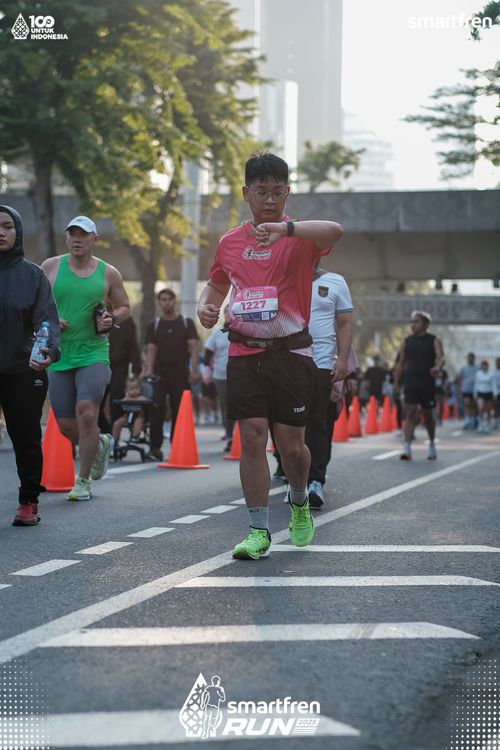Race photo from Smartfren Run 2025 