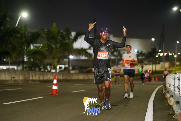Race photo from PIK NITE RUN 2025