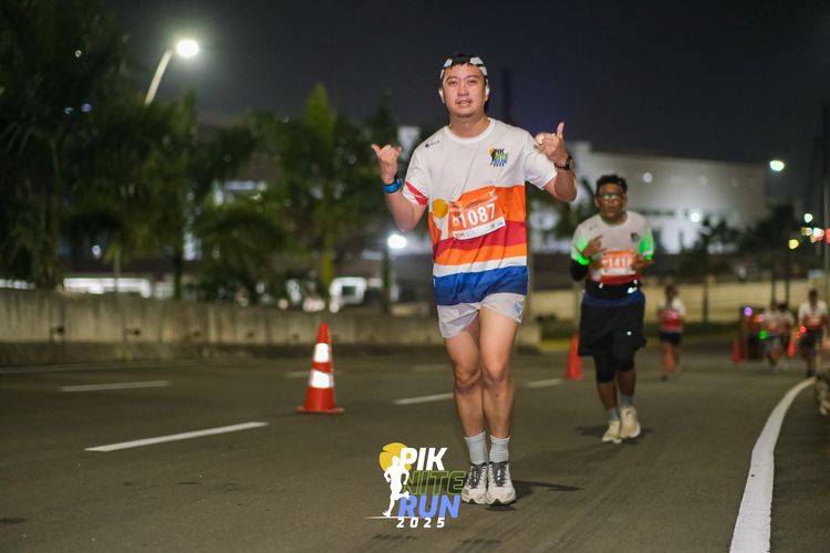 Race photo from PIK NITE RUN 2025