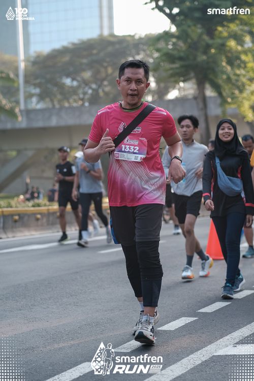 Race photo from Smartfren Run 2025 