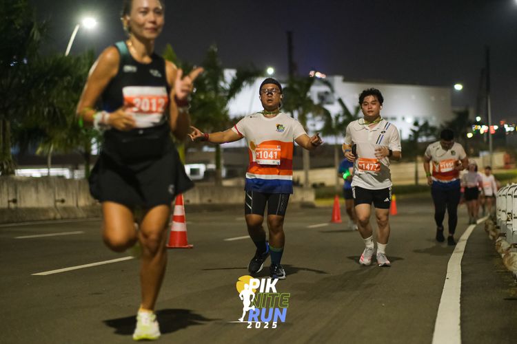 Race photo from PIK NITE RUN 2025
