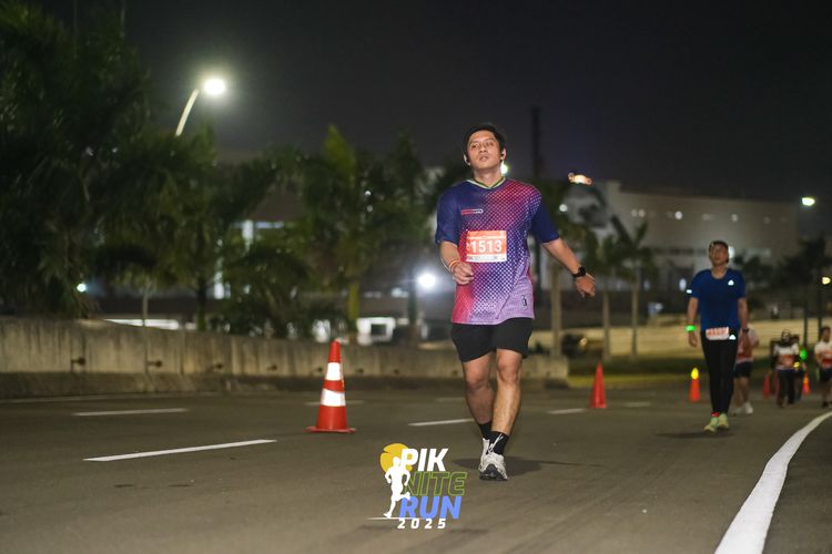 Race photo from PIK NITE RUN 2025