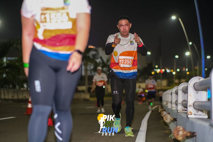 Race photo from PIK NITE RUN 2025
