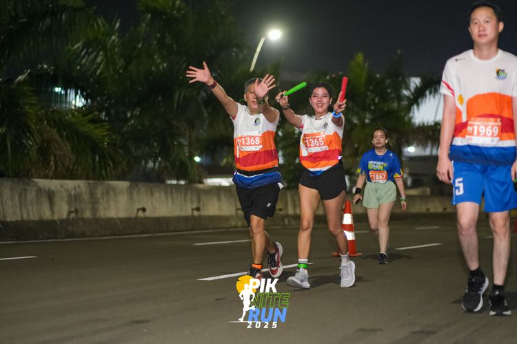 Race photo from PIK NITE RUN 2025