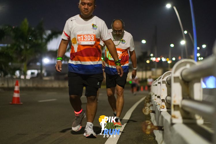 Race photo from PIK NITE RUN 2025