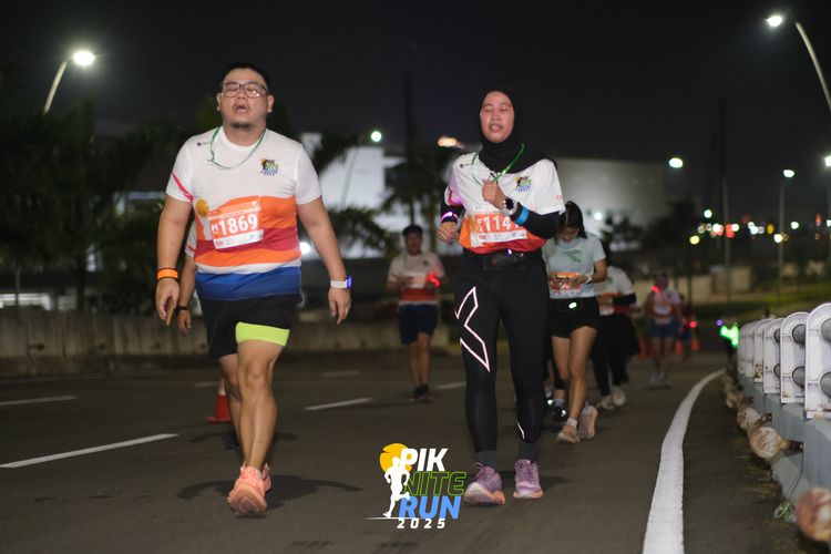 Race photo from PIK NITE RUN 2025