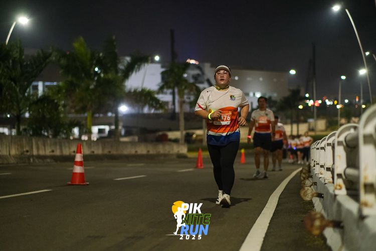 Race photo from PIK NITE RUN 2025