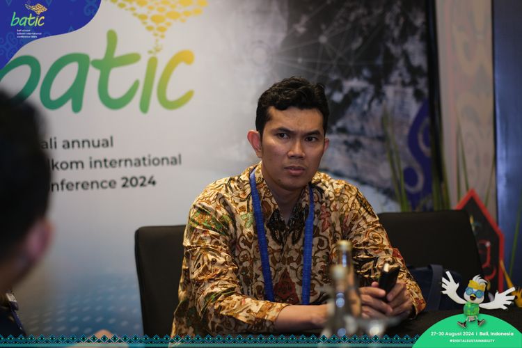 Race photo from Telin Batic 2024 Photo Search
