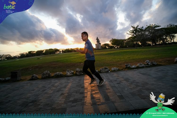 Race photo from Telin Batic 2024 Photo Search