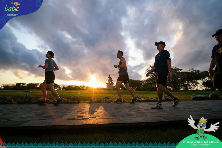 Race photo from Telin Batic 2024 Photo Search