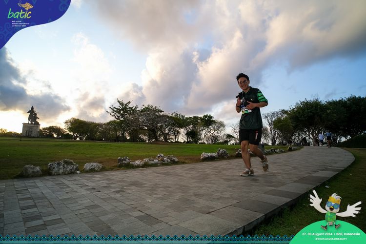 Race photo from Telin Batic 2024 Photo Search