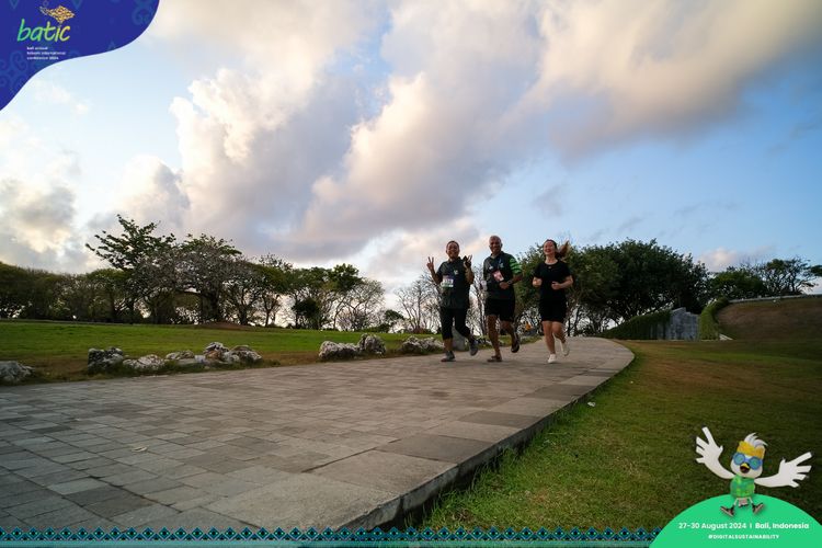 Race photo from Telin Batic 2024 Photo Search