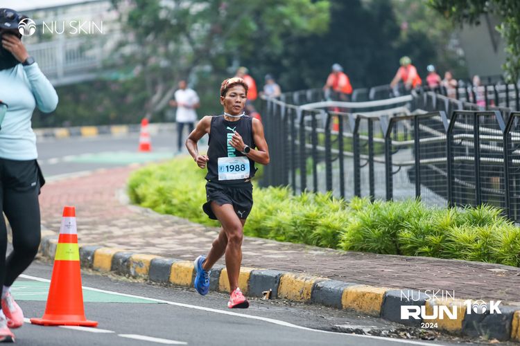 Race photo from Nu Skin Run 10K