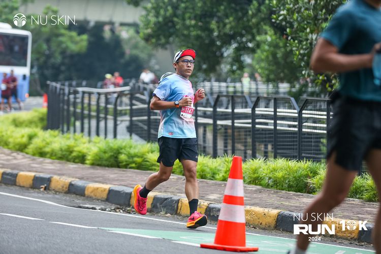 Race photo from Nu Skin Run 10K
