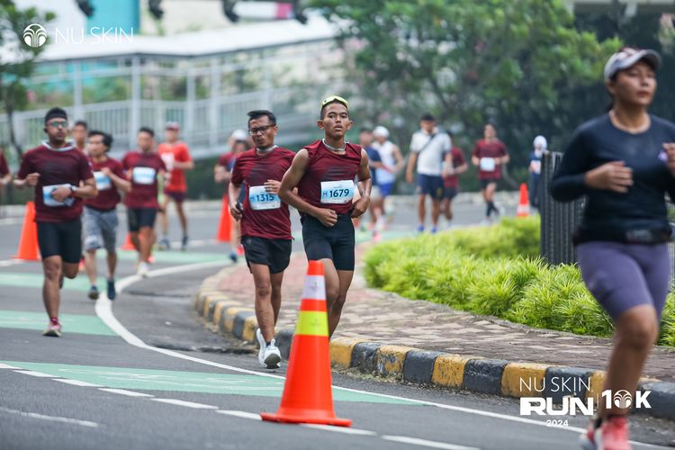 Race photo from Nu Skin Run 10K