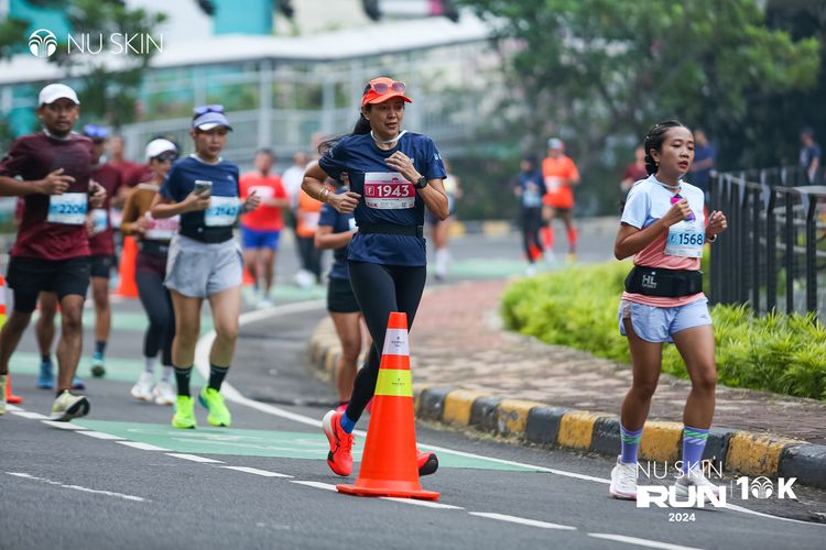 Race photo from Nu Skin Run 10K