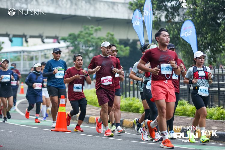 Race photo from Nu Skin Run 10K