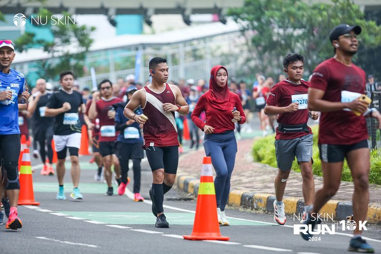 Race photo from Nu Skin Run 10K