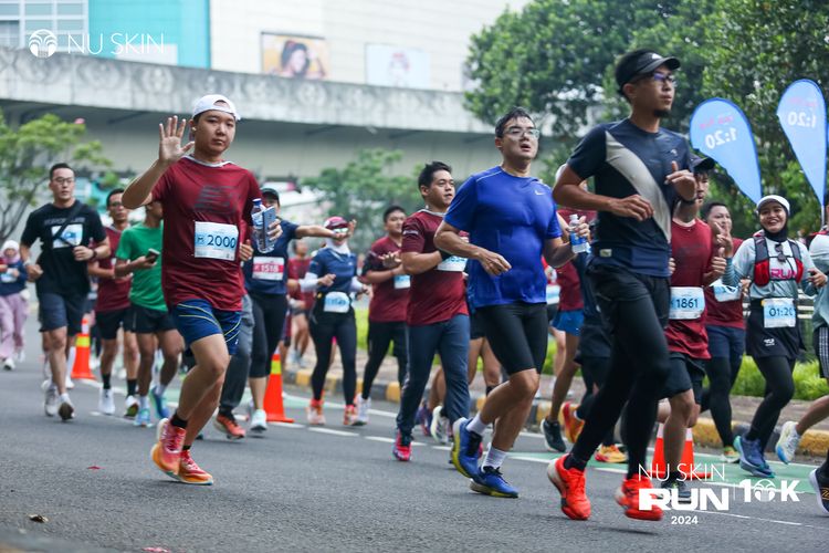 Race photo from Nu Skin Run 10K