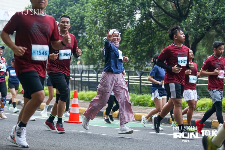Race photo from Nu Skin Run 10K