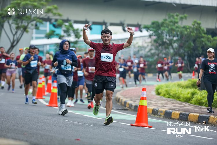 Race photo from Nu Skin Run 10K